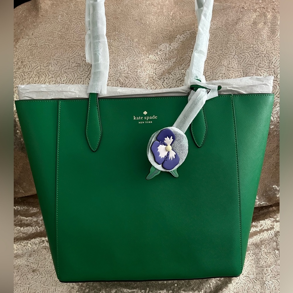 Kate Spade NWT DANA Tote Green Bean Color - Picture 2 of 16